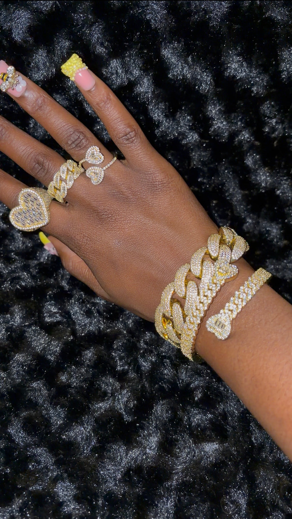 Anillos de corazón con brillantes